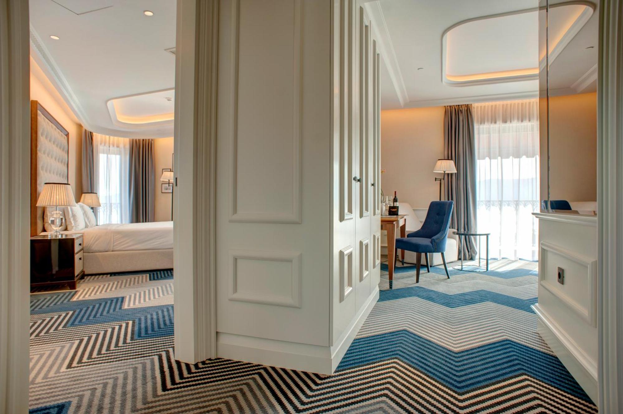 Boutique Hotel La Roche Τίβατ Εξωτερικό φωτογραφία