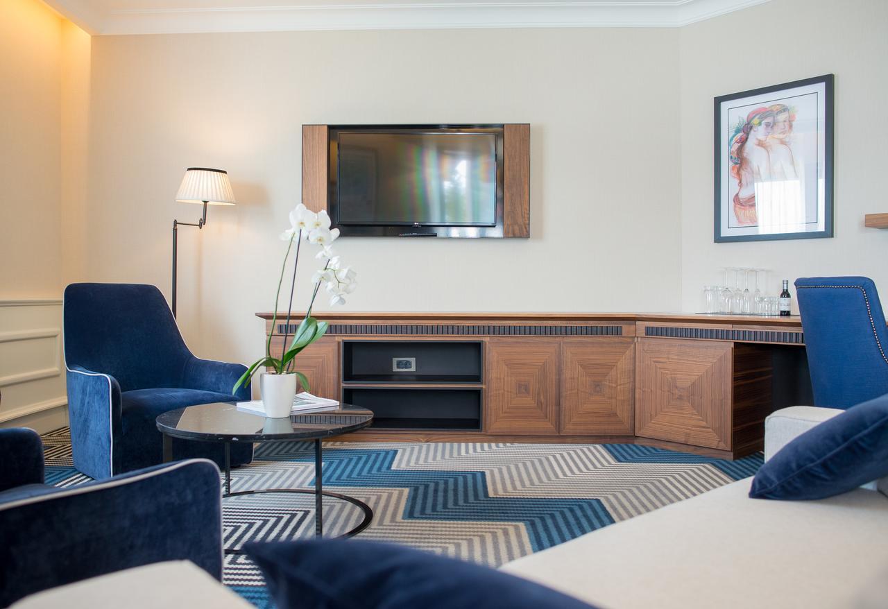 Boutique Hotel La Roche Τίβατ Εξωτερικό φωτογραφία