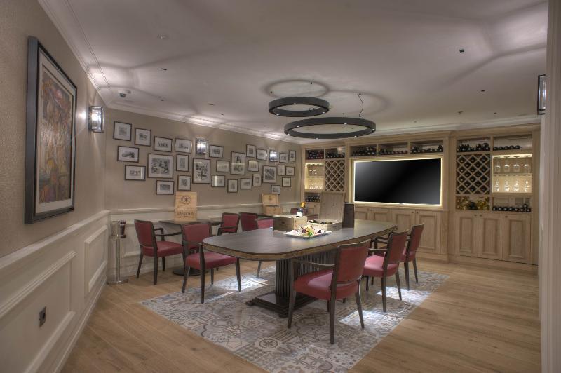 Boutique Hotel La Roche Τίβατ Εξωτερικό φωτογραφία