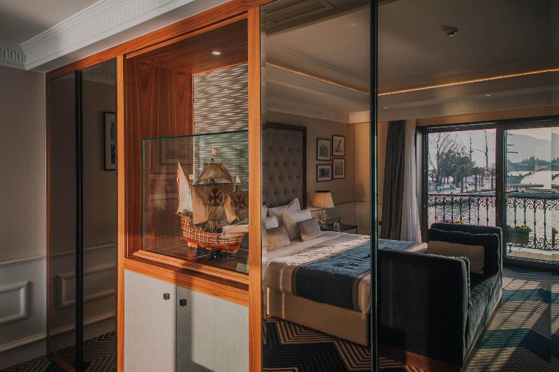 Boutique Hotel La Roche Τίβατ Εξωτερικό φωτογραφία